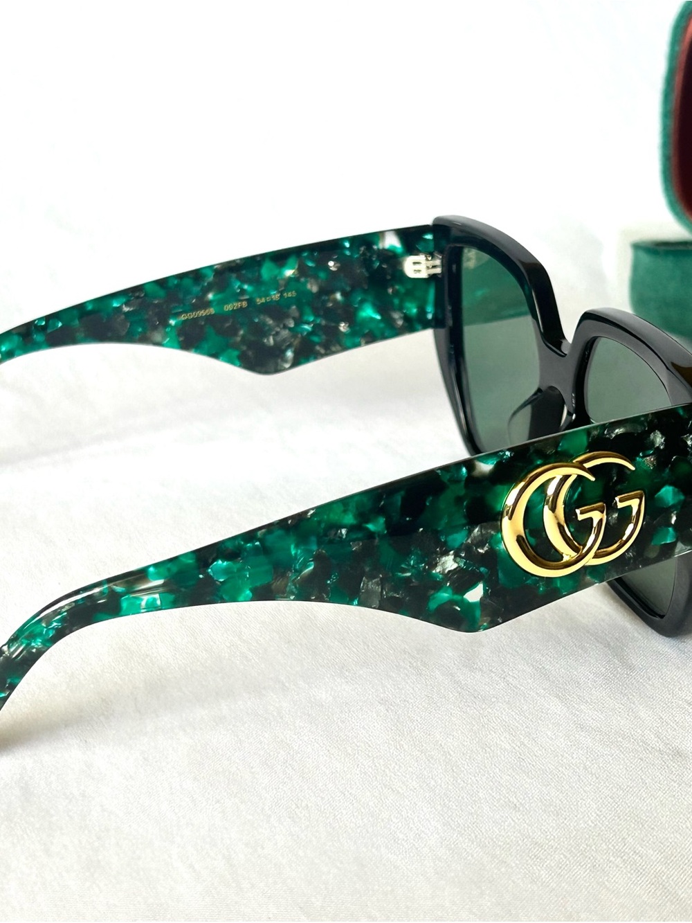 Gucci GG0956S 001 Oversized Black & Green Frame Sunglasses w Green Lenses - Picture 5 of 13